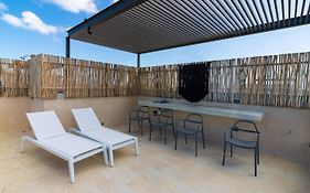 Beautiful Ocean View Penthouse With Private Pool -C301